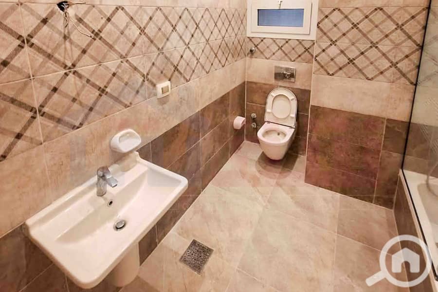 21 WhatsApp Image 2025-10-27 at 12.57. 49 PM (2). jpg