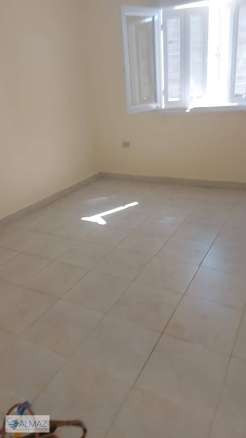 11 WhatsApp Image 2025-10-18 at 3.15. 20 PM (1). jpeg