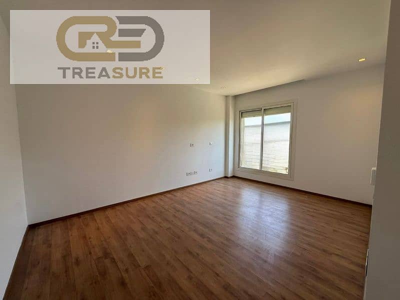 11 WhatsApp Image 2025-10-29 at 11.45. 23 PM. jpg