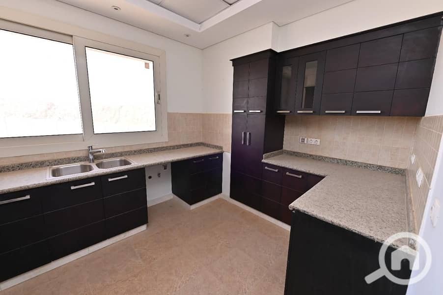 13 54211613-cb9a-4890-ab1e-229f9e2916b8. jpg