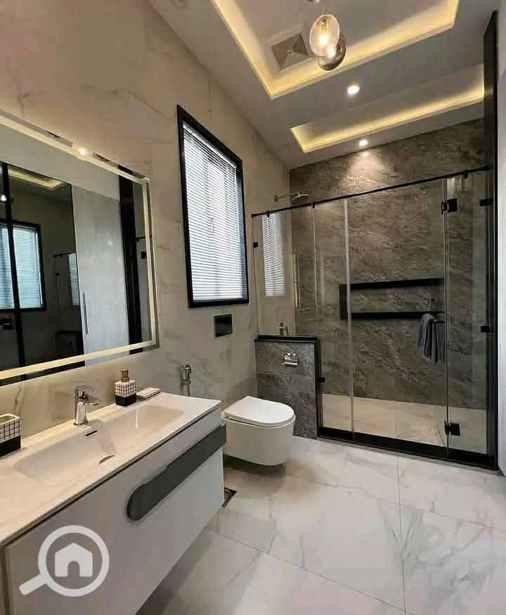 7 539844083_122135708210878286_8372475285415096450_n. jpg