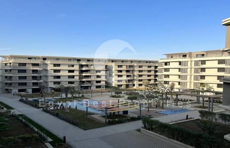 شقة 3 غرف نوم للبيع في 6 أكتوبر، الجيزة - IMG-20250811-WA0018. jpg