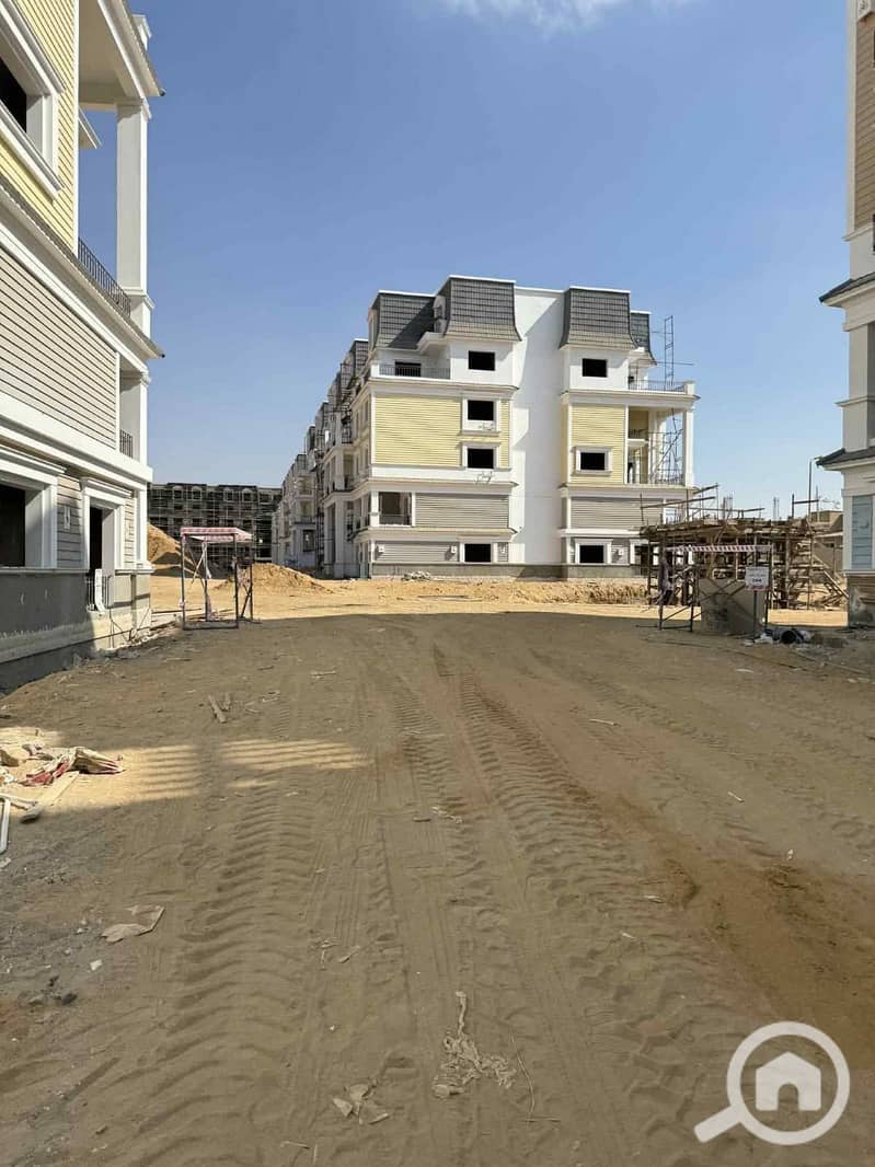 10 ff56f7b9-e617-439c-b36e-a56d99ccac56. jpg