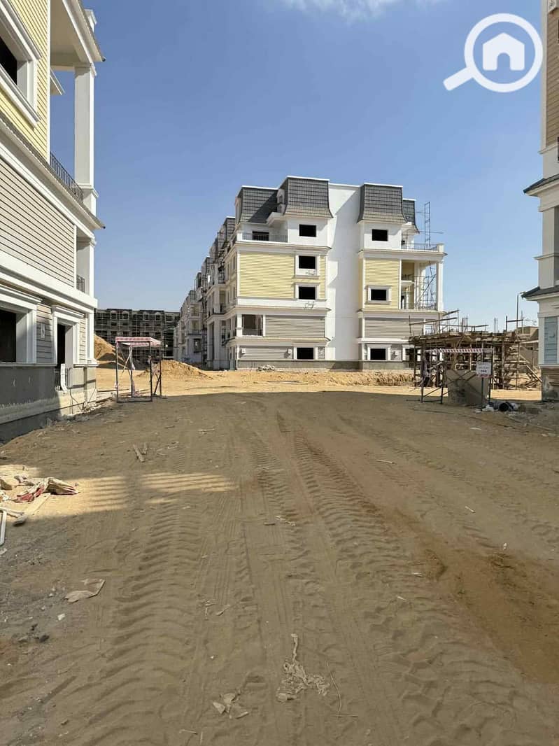 10 ff56f7b9-e617-439c-b36e-a56d99ccac56. jpg