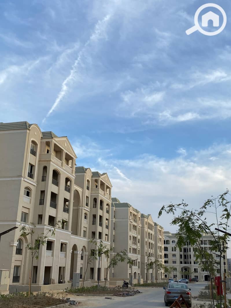 4 4e256a6a-82a6-4482-9047-bb52e76d967a. jpg