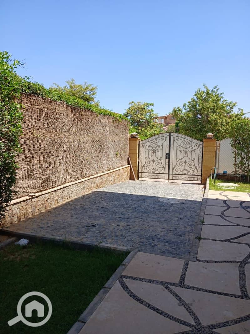 9 5cdbd75e-e18f-4c84-b1d7-4876993e71cf. jpeg