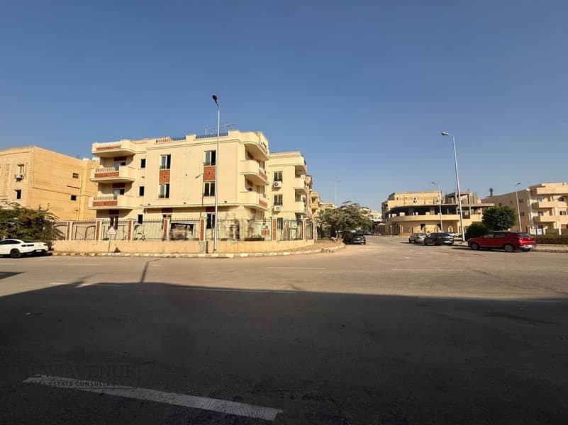 10 WhatsApp Image 2025-10-29 at 17.33. 40_3a93ca77. jpg