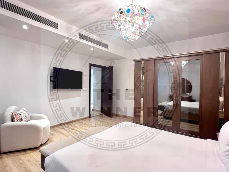 11 d91823d2-a845-4066-8c5b-fb28aa0dfe27. jpg