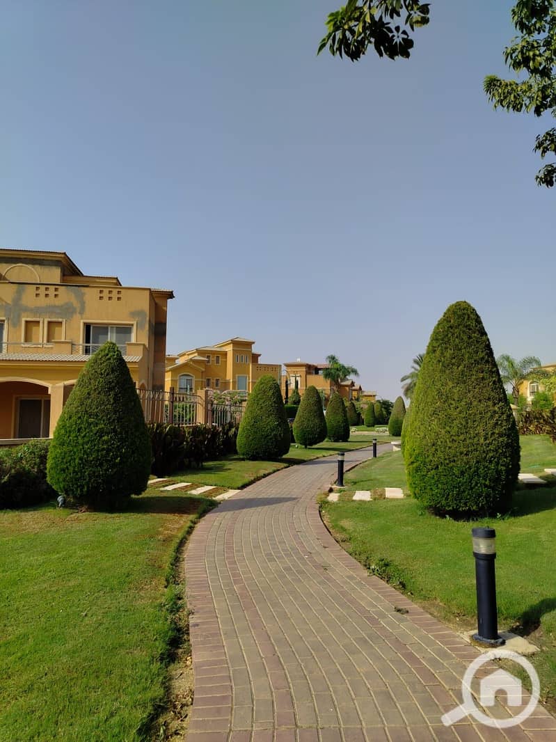 7 8f8ed54f-194b-473c-bb62-7ee55df48142. jpg