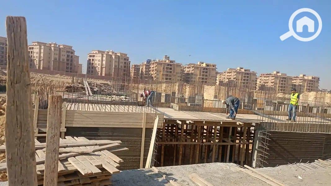 8 32825295-800x600. jpg