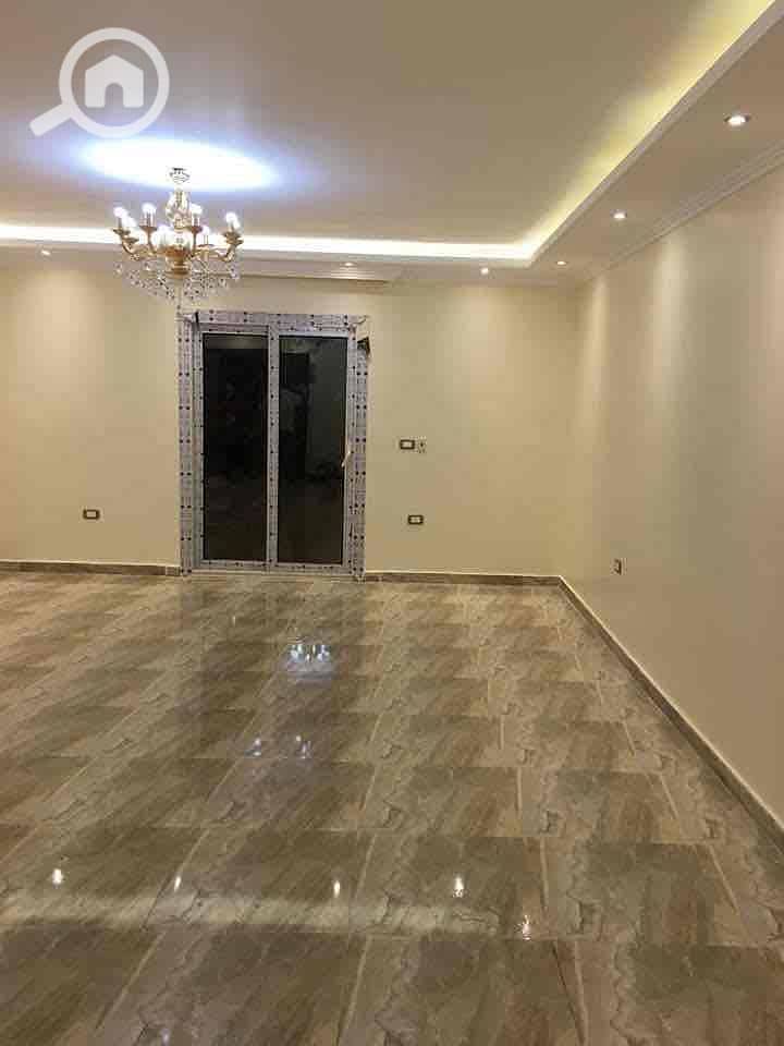 2 66818993-e4ee-4202-8f33-01cc372e218f. jpg