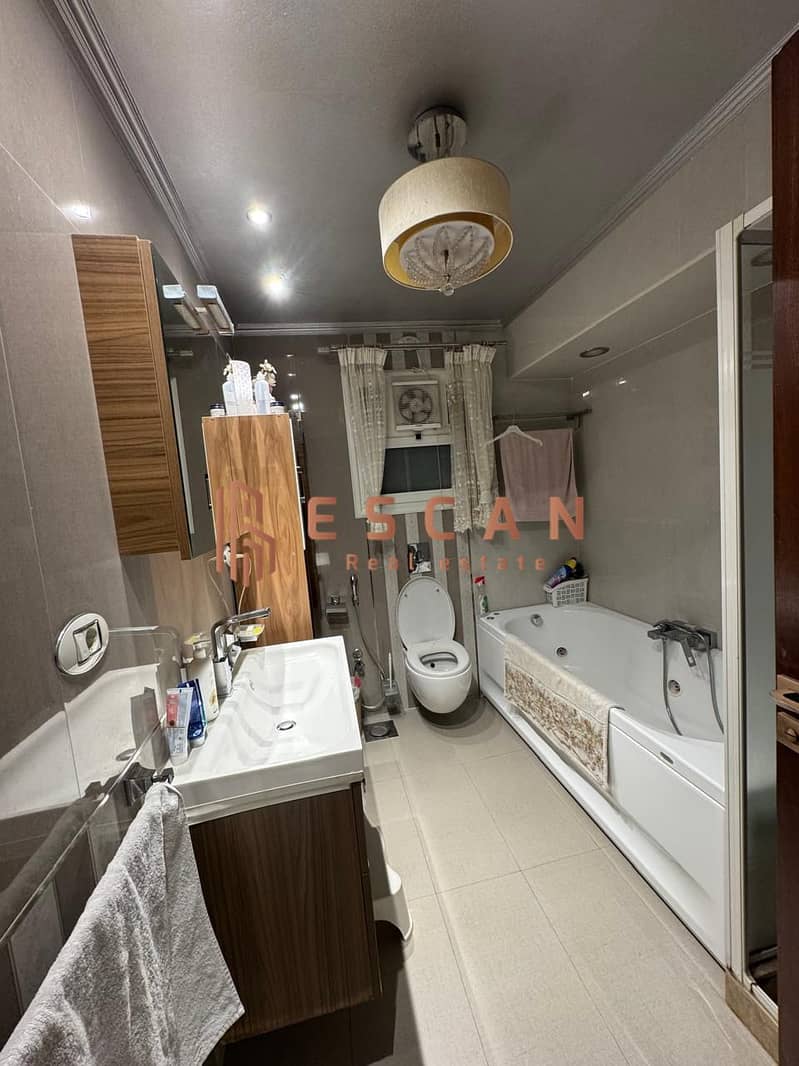 7 U353952 (19). jpeg