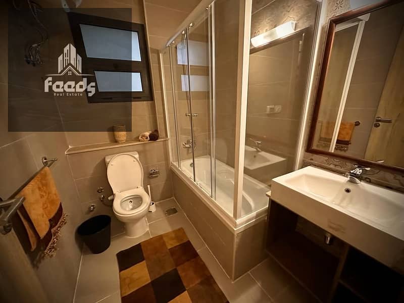 4 2490b462-9309-4b15-9a01-7d0465324e48. jpg