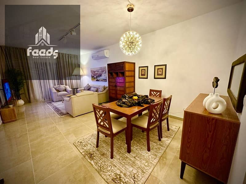 8 b0cfd32f-65a9-46a6-a12b-e08d0bf11d80. jpg