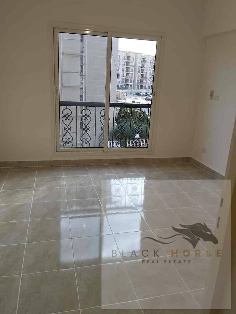 2 082a8290-ba56-4ab3-8d96-e43df60c5b4c. jpg