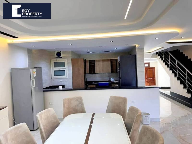 4 557737791_1370526824403192_8166184170861088977_n. jpg