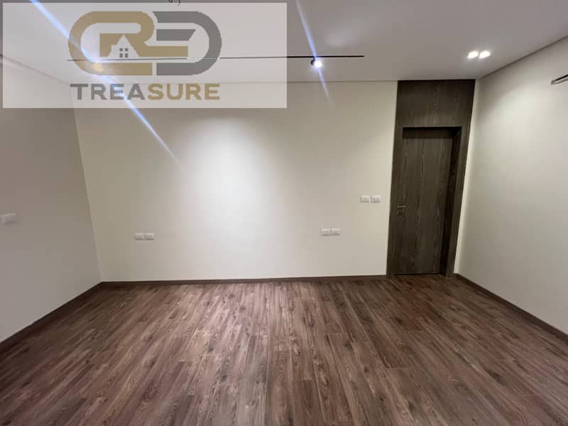 9 WhatsApp Image 2025-10-29 at 1.29. 11 PM (1). jpeg