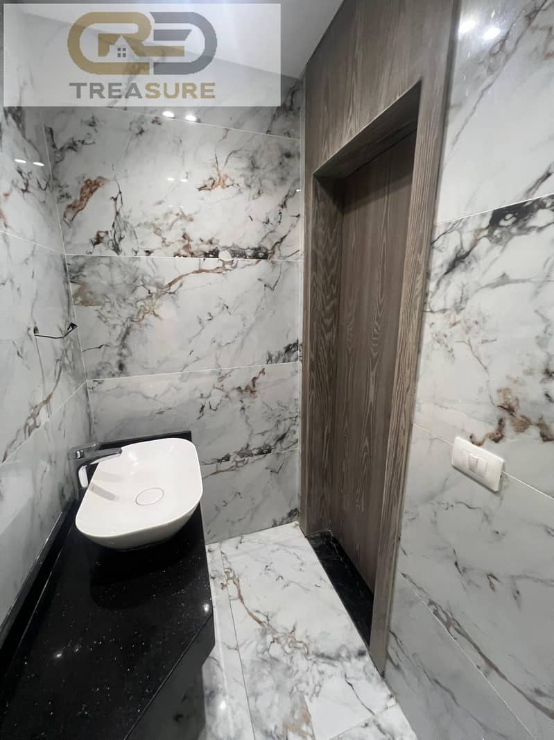 15 WhatsApp Image 2025-10-29 at 1.29. 07 PM. jpeg