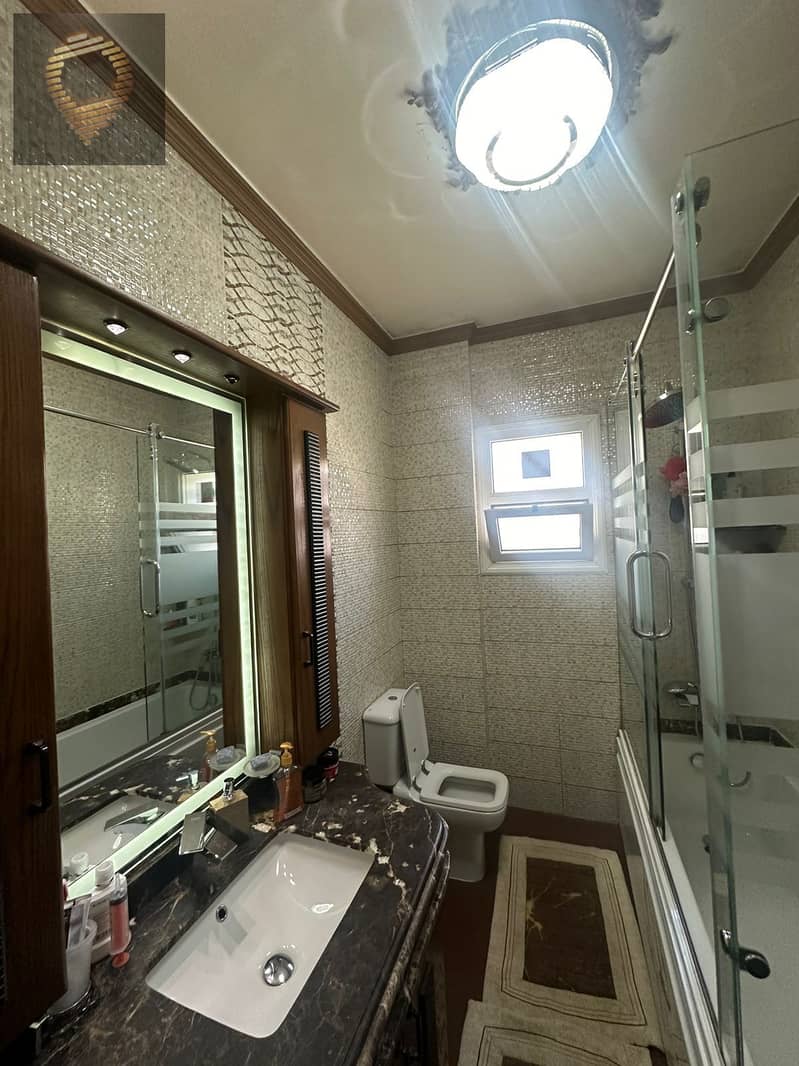 12 WhatsApp Image 2025-10-29 at 15.46. 09_8e7c6b45. jpg