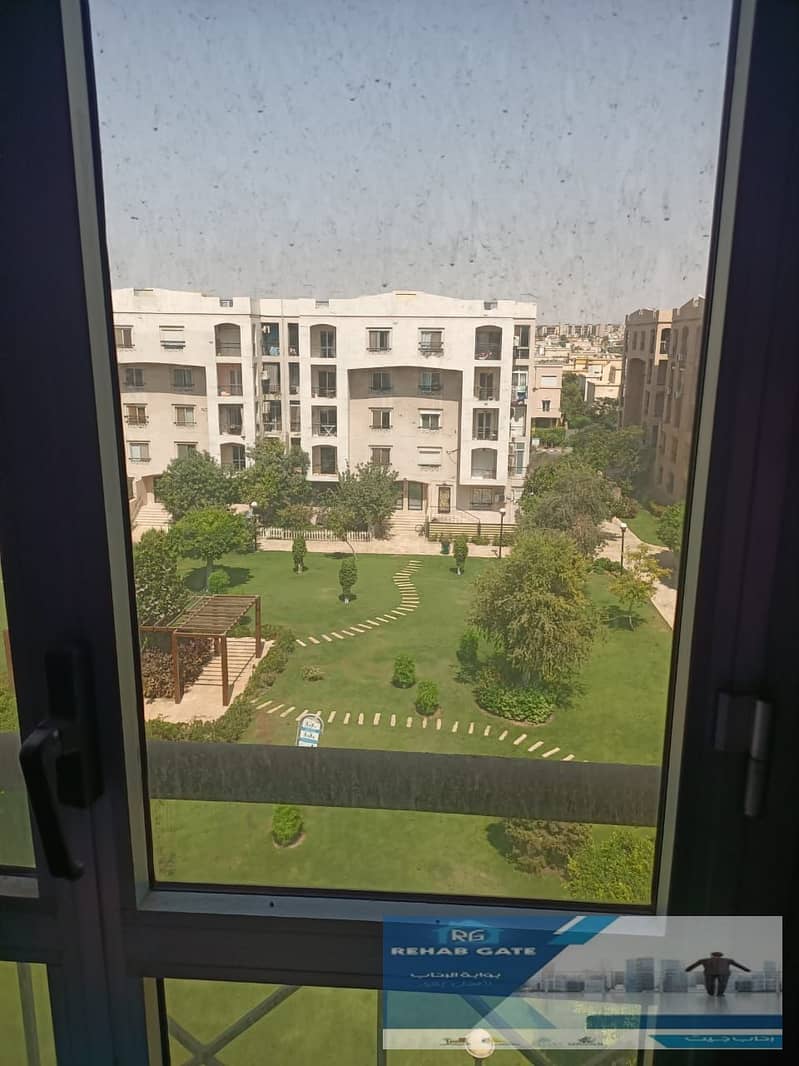 2 2d5523de-639d-4aa7-a829-0c9ae77a2ef0. jpg