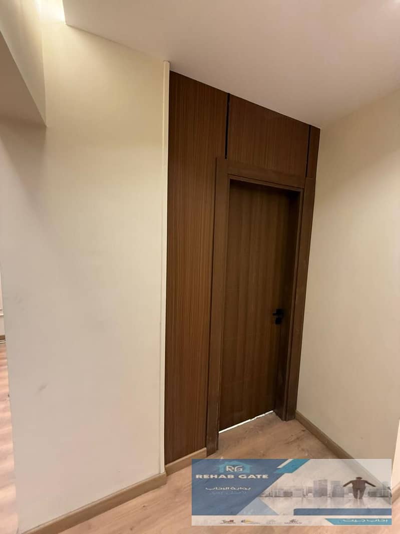 2 ffd4e72b-f2d3-4bc7-80e4-97540d799972. jpg