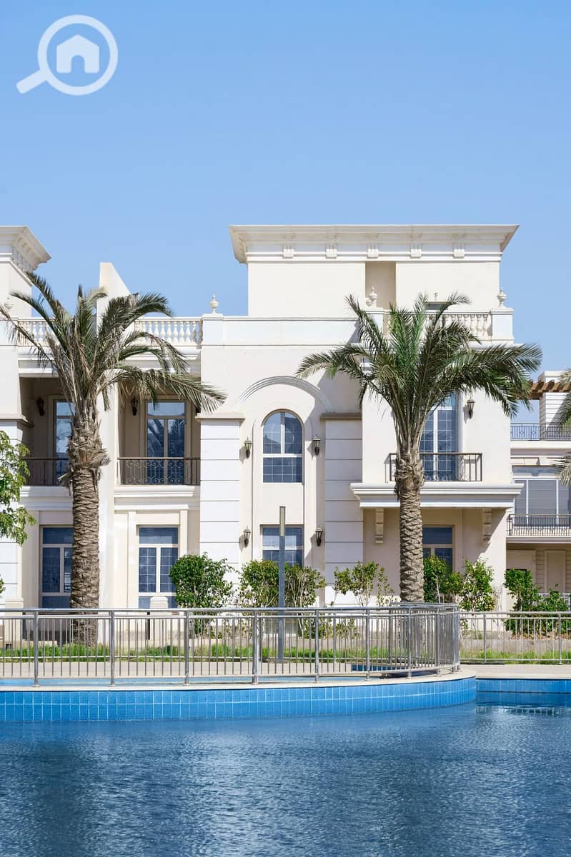 4 فيلا استلام فوري. jpeg