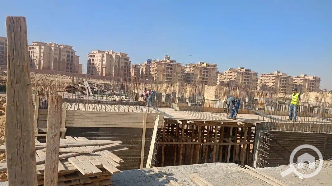 8 32825295-800x600. jpg