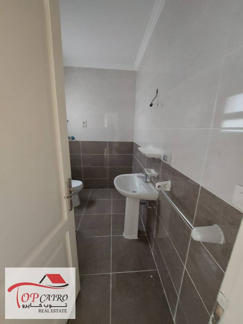 8 WhatsApp Image 2025-10-29 at 2.21. 20 PM (3). jpeg