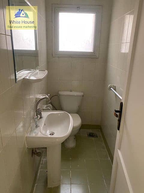 6 0af7fdb6-8add-4733-9c5d-2f2cbaf10424. jpg