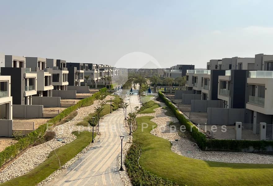 10 cdc2f02c-e509-4b9a-8bf5-5c7582416108. jpg