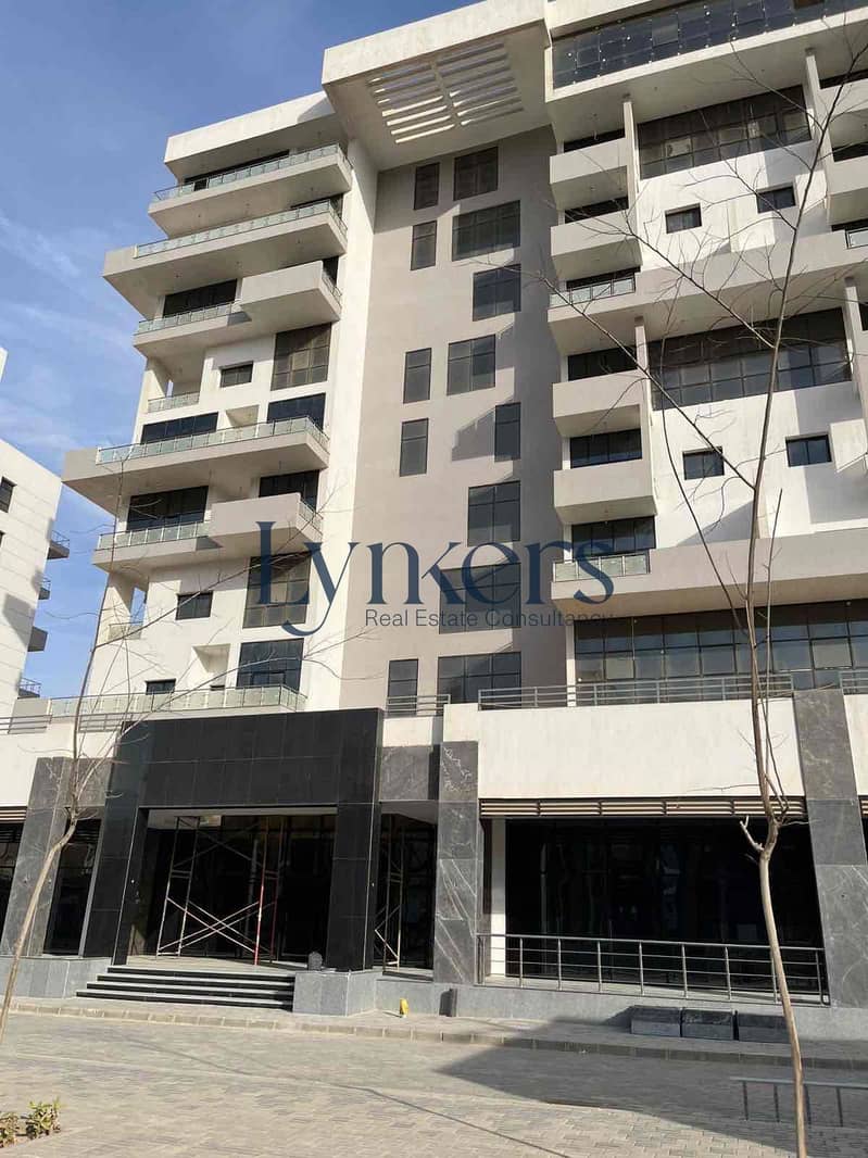 8 af905f3a-25fc-4507-8ab2-f2b19235c943. jpg