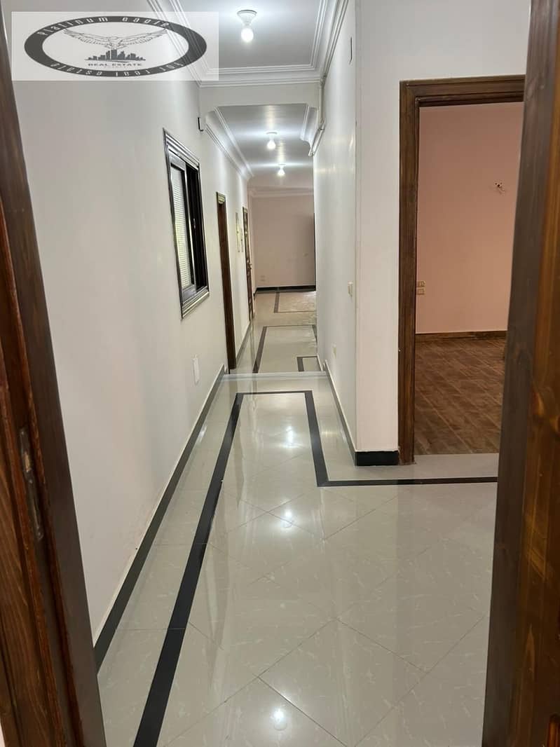 4 fcdd9eff-58be-44a4-b71b-632b08696765. jpg