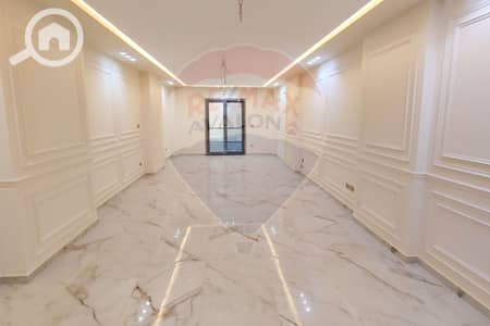 فلیٹ 3 غرف نوم للبيع في كامب شيزار، الإسكندرية - 1. JPG