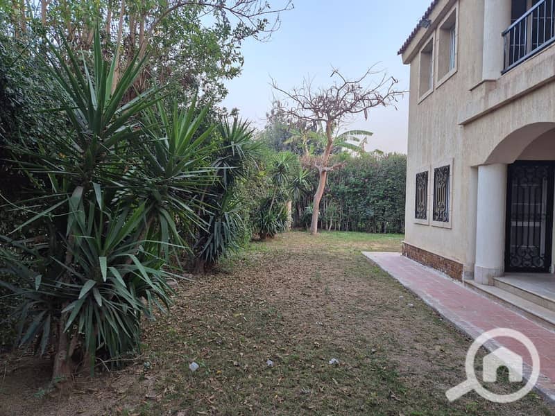 10 803cff7c-87ff-4d54-bb01-70a49c0cc24b. jpg