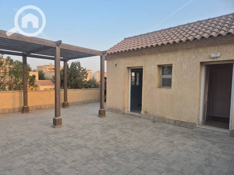 17 ae7ccc12-93b0-4297-9d03-72dbc4c77672. jpg