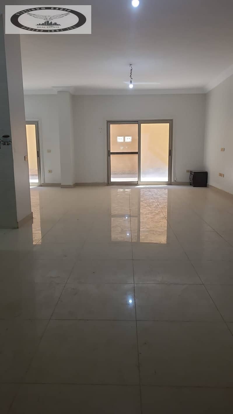 2 6b193ee5-7d50-494b-8994-1f10714bd6f1. jpg