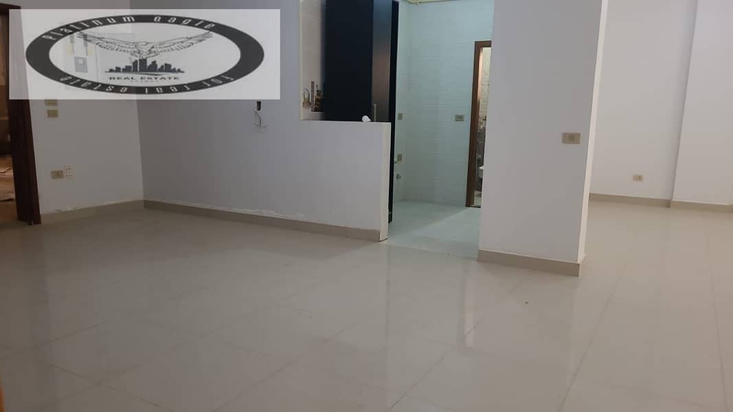 8 653c926b-0e2c-4cc8-9ec3-73096e3e3ef2. jpg