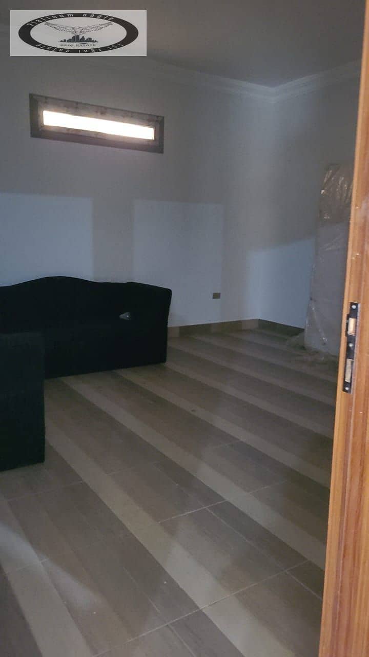 15 c85a8082-44ed-47e5-a780-bfe23e858da9. jpg