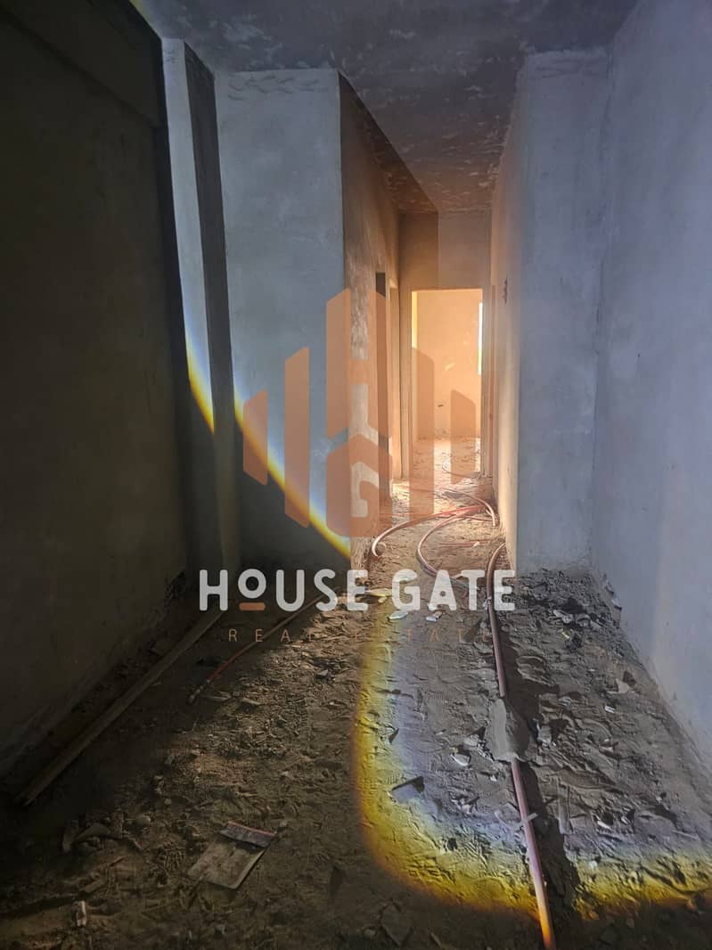 5 WhatsApp Image 2025-10-30 at 14.04. 58_1d2b7f9a. jpg