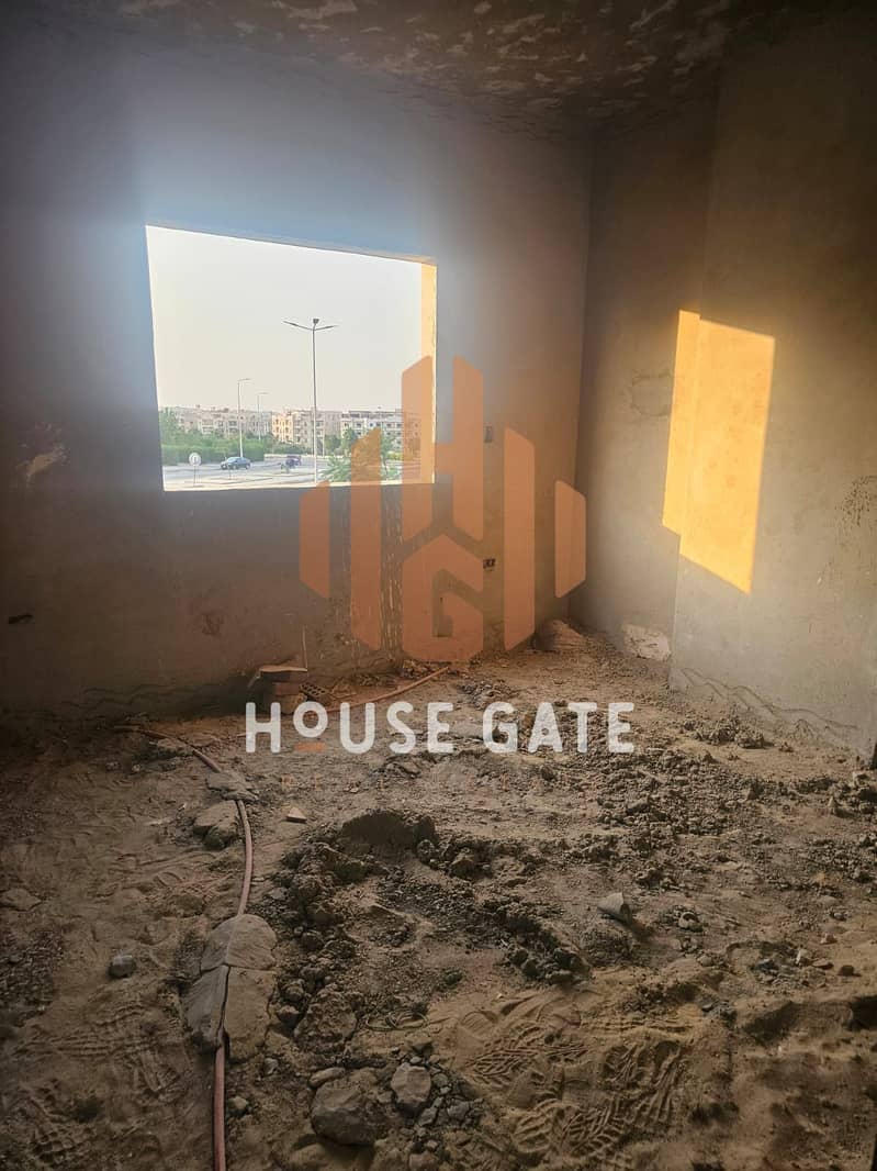 6 WhatsApp Image 2025-10-30 at 14.04. 58_f77345b4. jpg