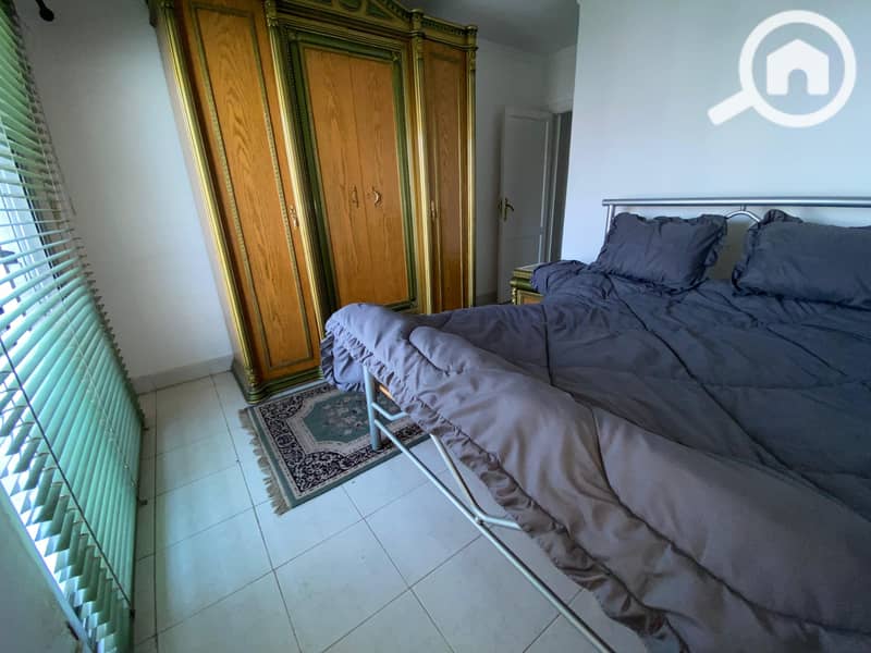 4 9d206e3b-5602-4568-9bce-d3c67452c798. jpg