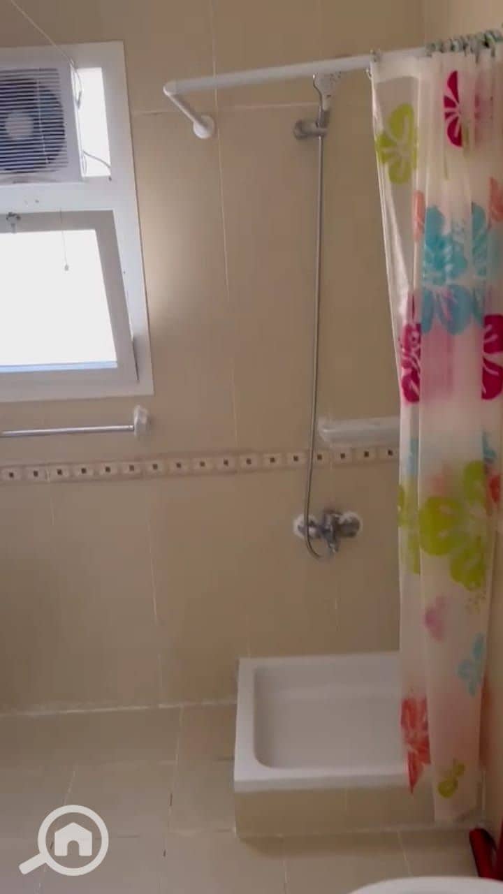 2 2d0ed698-89bf-4640-97a3-b21bba8c3792. jpg