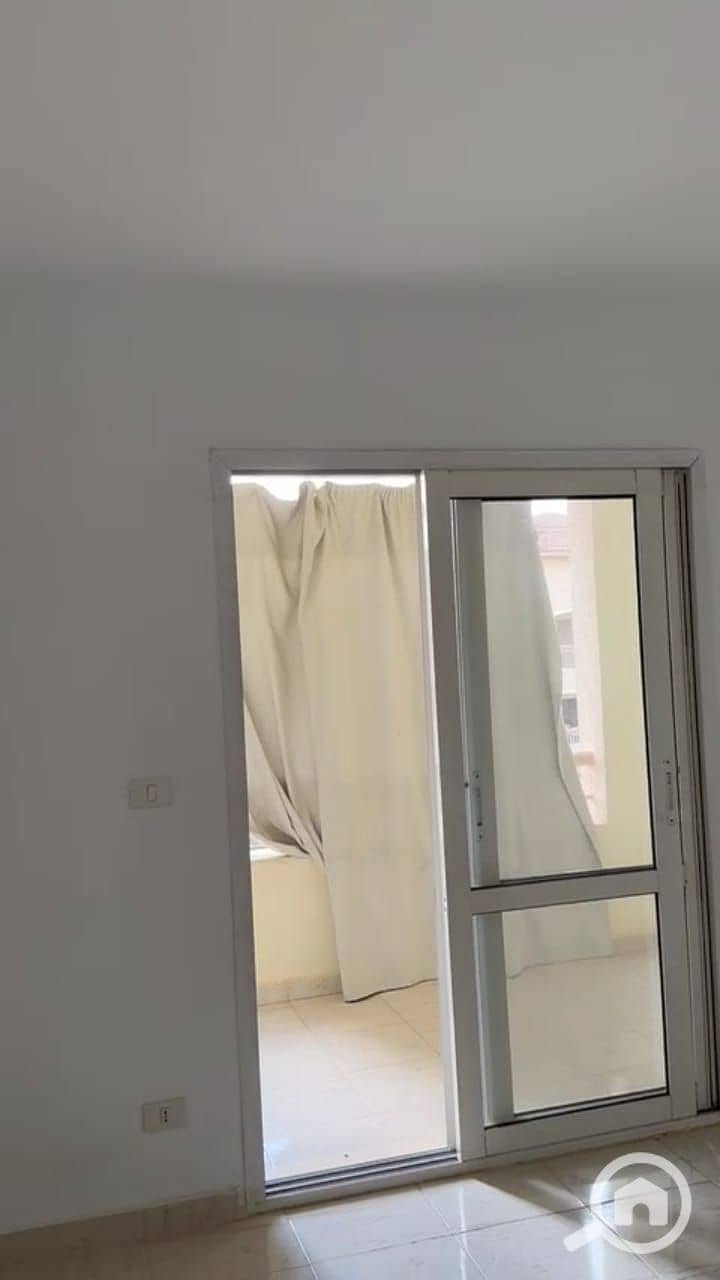 9 cb8133db-26a0-427b-a681-0842343e3d47. jpg