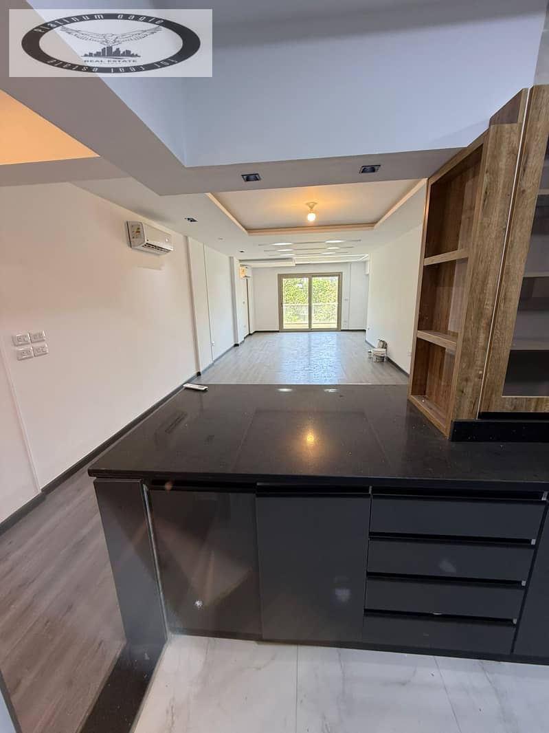 3 e15eda64-f28c-464a-a956-7b1b87f0bb4a. jpg