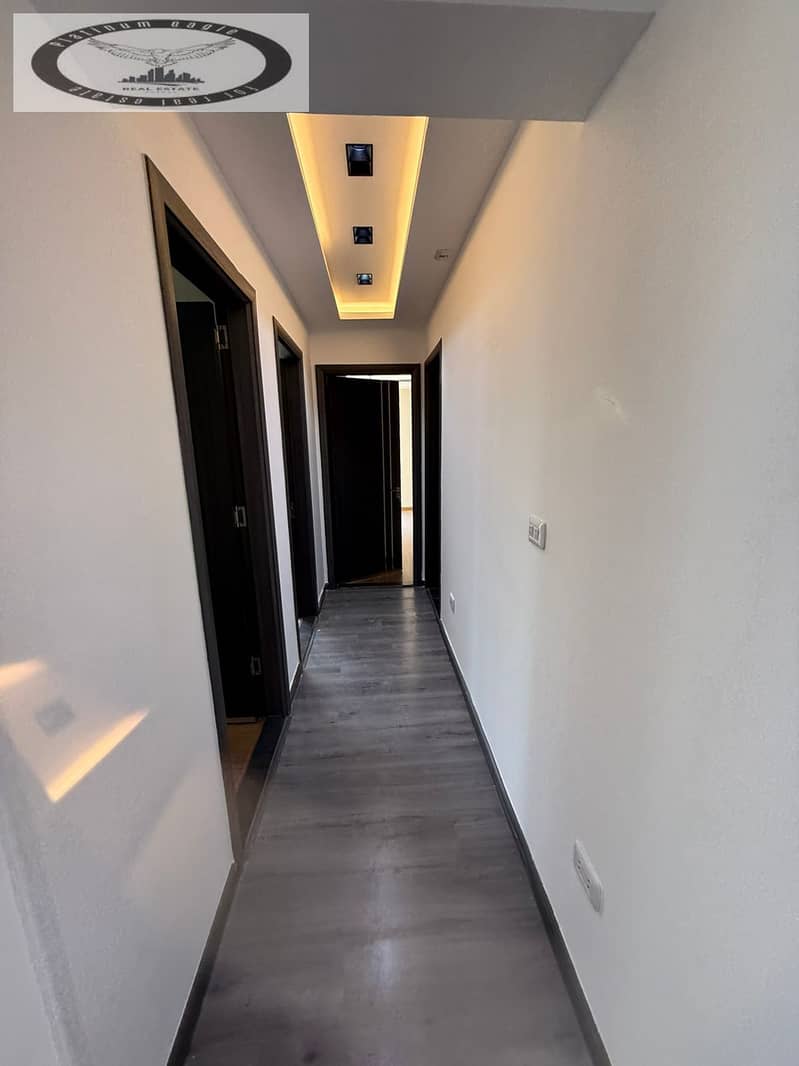 7 63528627-8345-403a-84f5-7f7bc8b70ed6. jpg