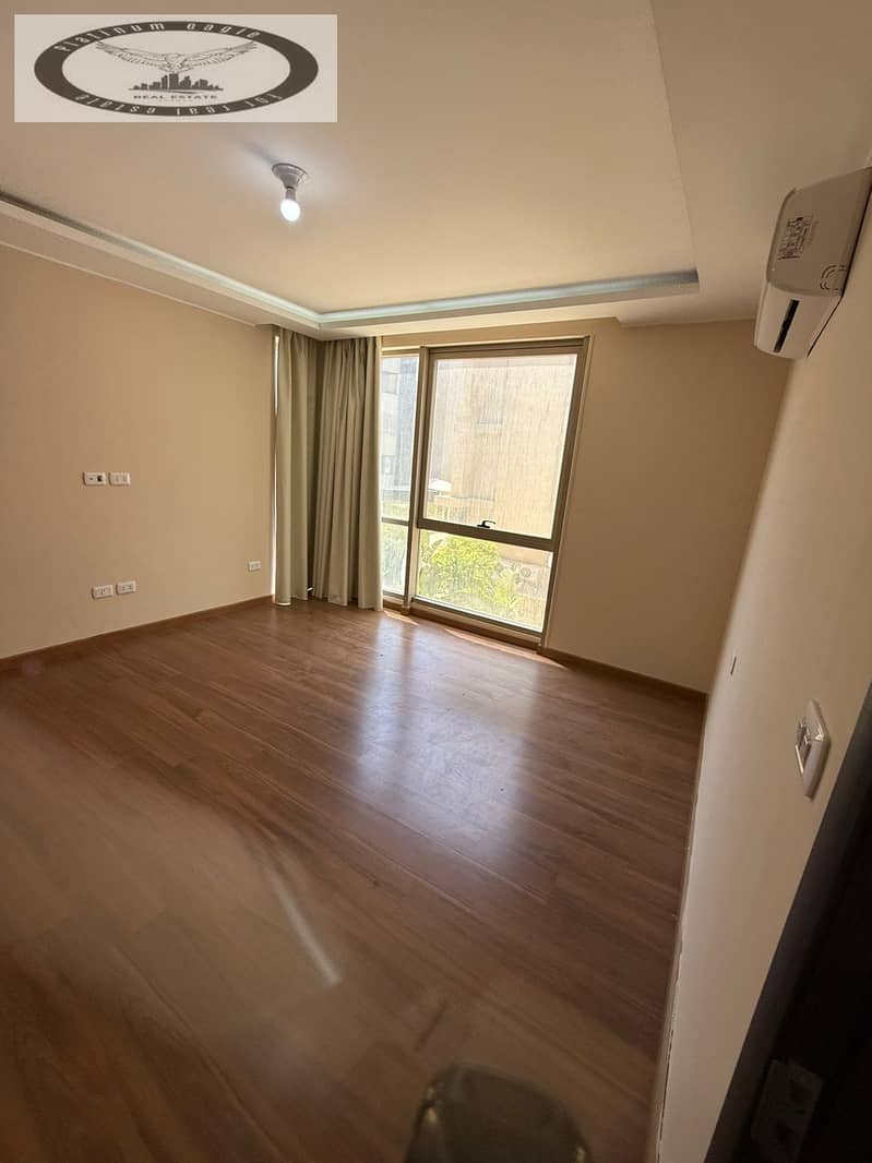 10 f610554d-c736-4a4d-9d05-34d6c4c56695. jpg