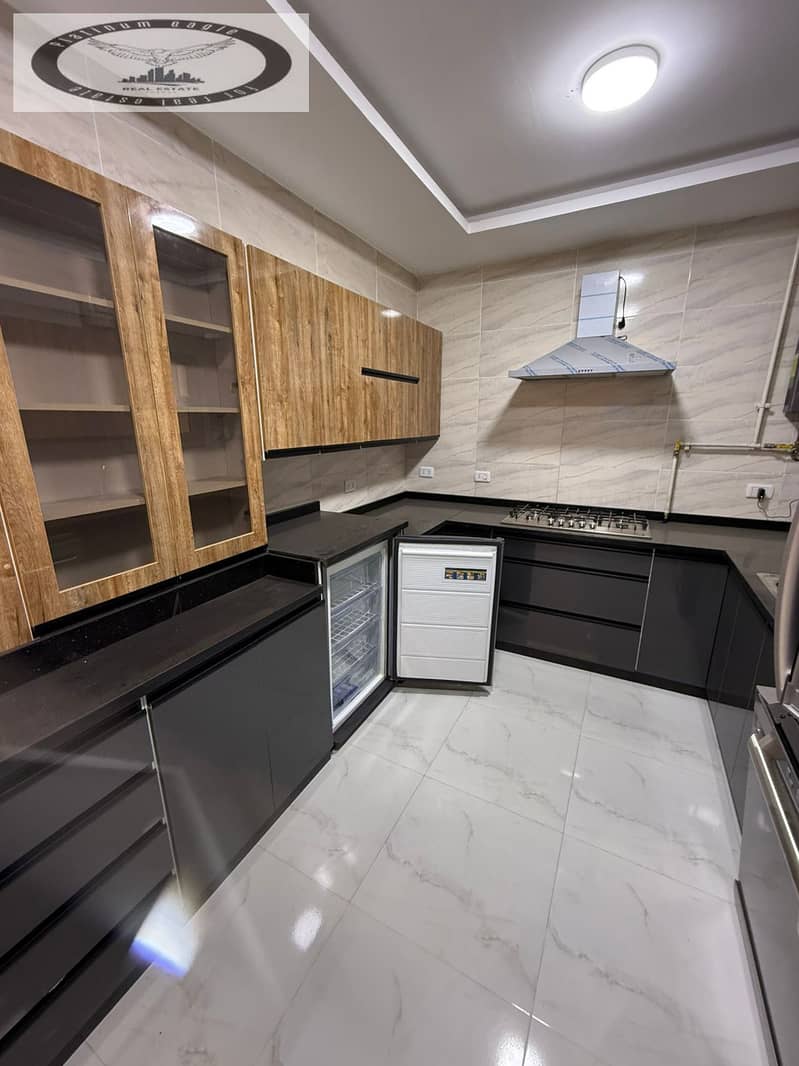 12 774fee62-2c14-4084-bb9d-78ace71b913a. jpg