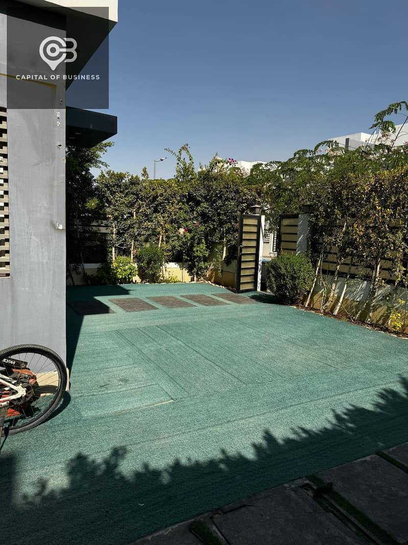 10 WhatsApp Image 2025-10-30 at 1.45. 39 PM. jpeg