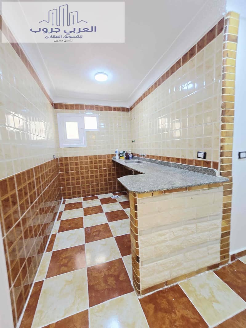 10 c021ad0c-ae4f-4666-b983-6ecd57042ffc. jpg