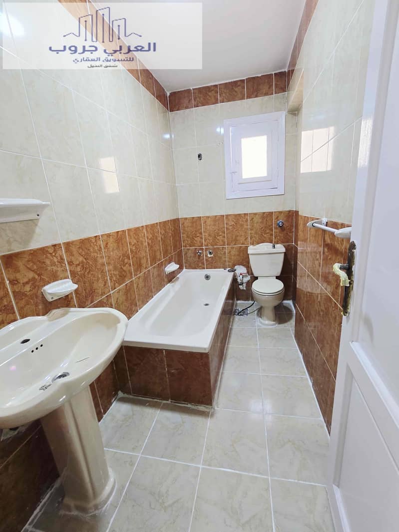 12 0bb056f0-ff87-46af-be19-2075eb6b12c1. jpg